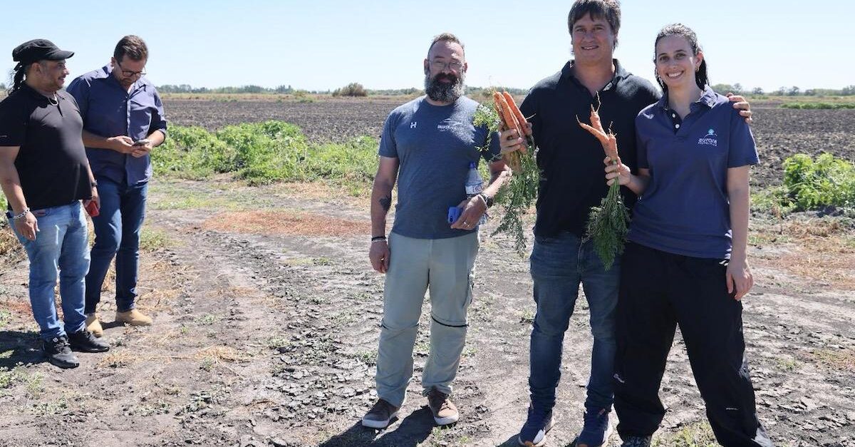 Members of Delver Agents Host Locals Farmers Tour